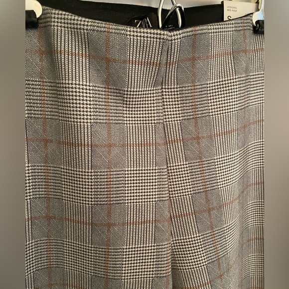 Zara Mid-Rise Stretch Leggings - Size S - Picture 2 of 4